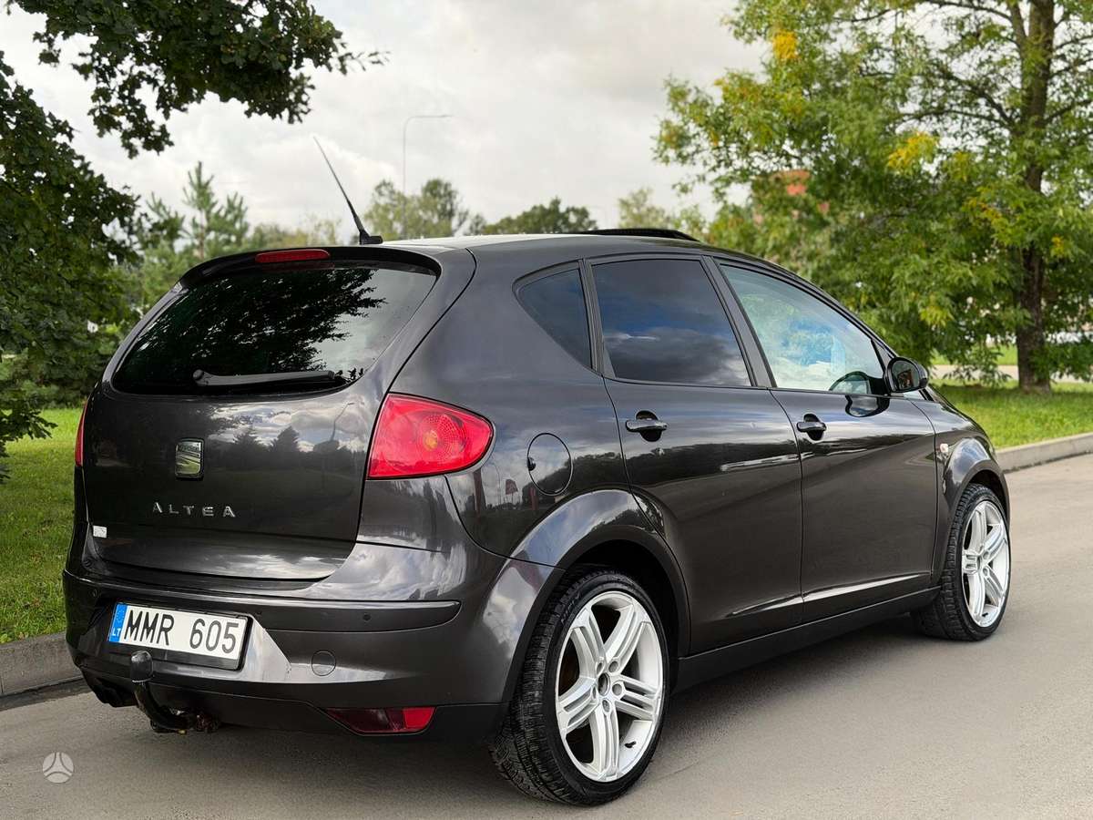 Seat Altea 2005 — engine 1968 cm³, 140 HP (103kW)