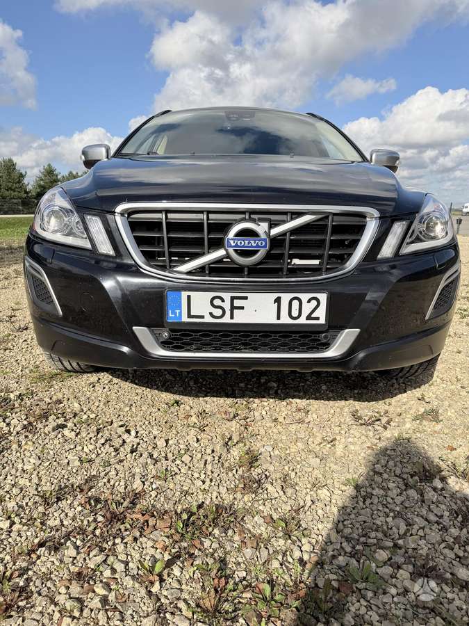 Volvo XC60 2010 — вигляд ззаду