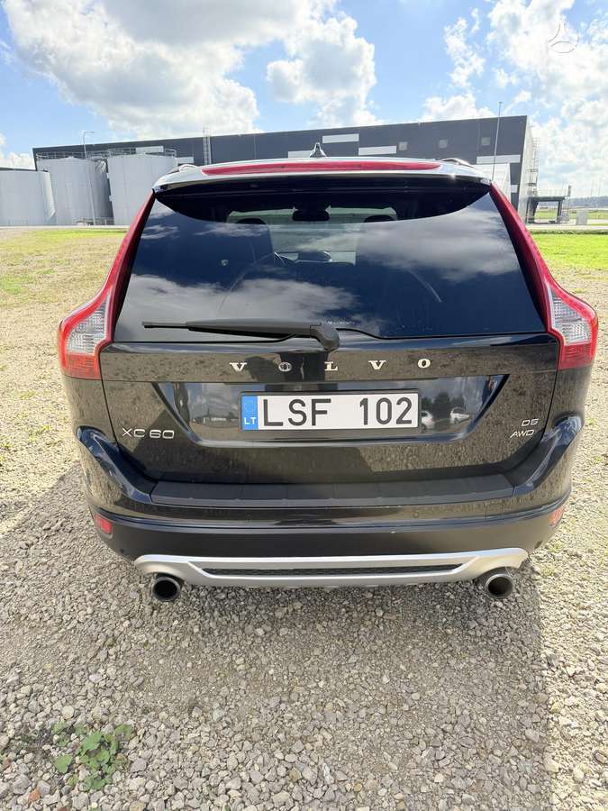Volvo XC60 2010 — фото 20