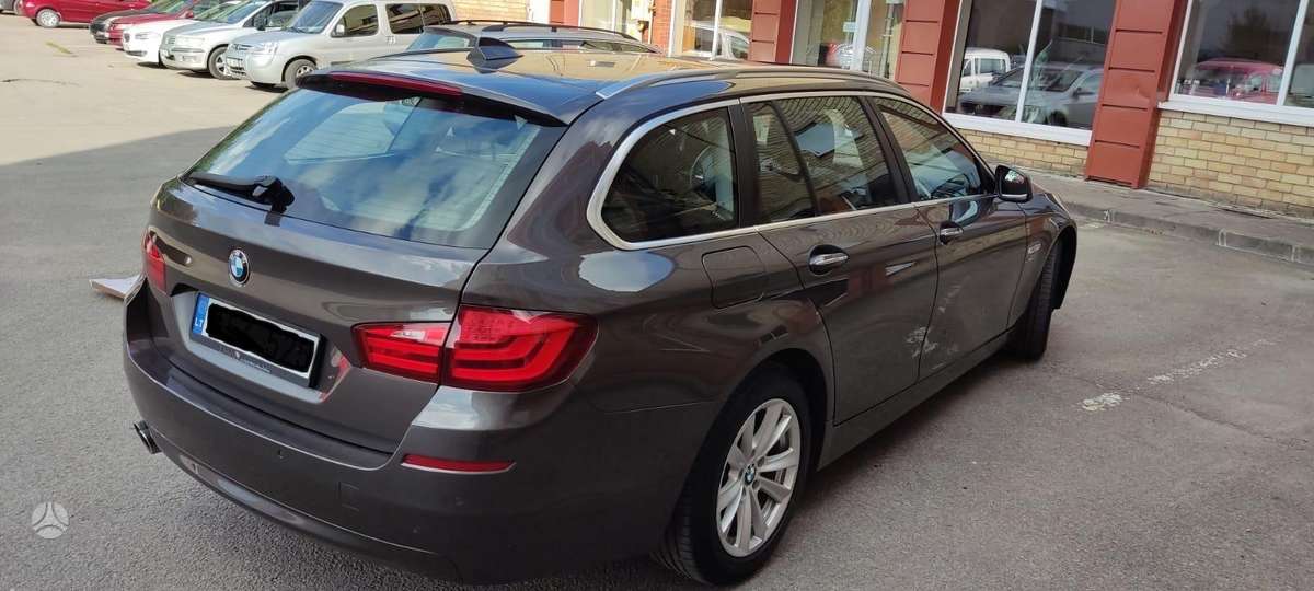 BMW 525 2012 — двигун 1995 cm³, 218 HP (160kW)