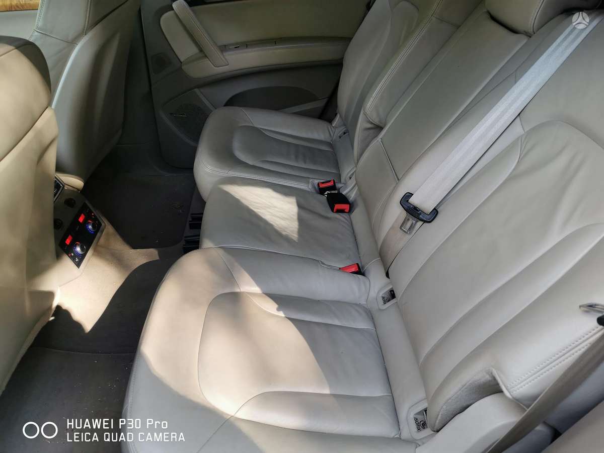 Audi Q7 2007 — photo 12