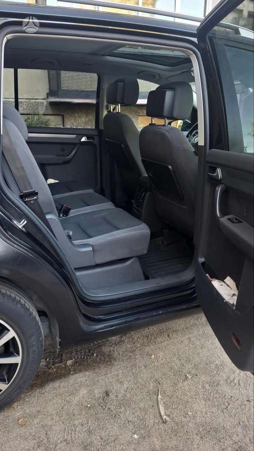 Volkswagen Touran 2014 — двигун 1968 cm³, 140 HP (103kW)