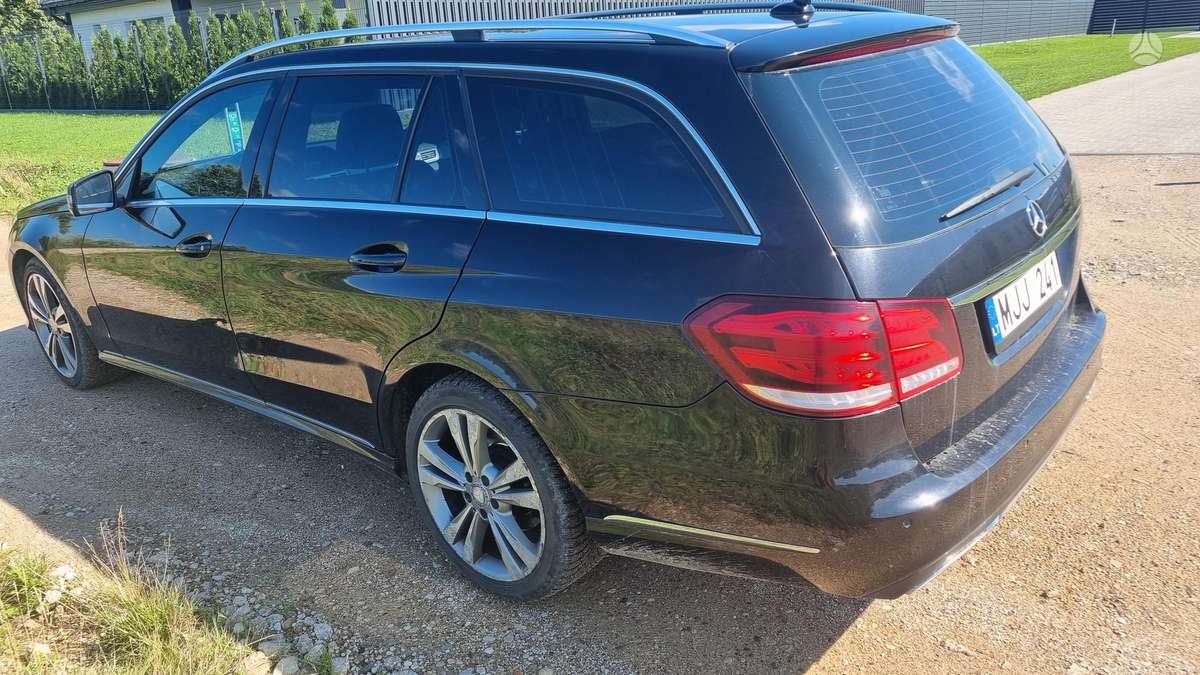 Mercedes-Benz E350 2015 — photo 6