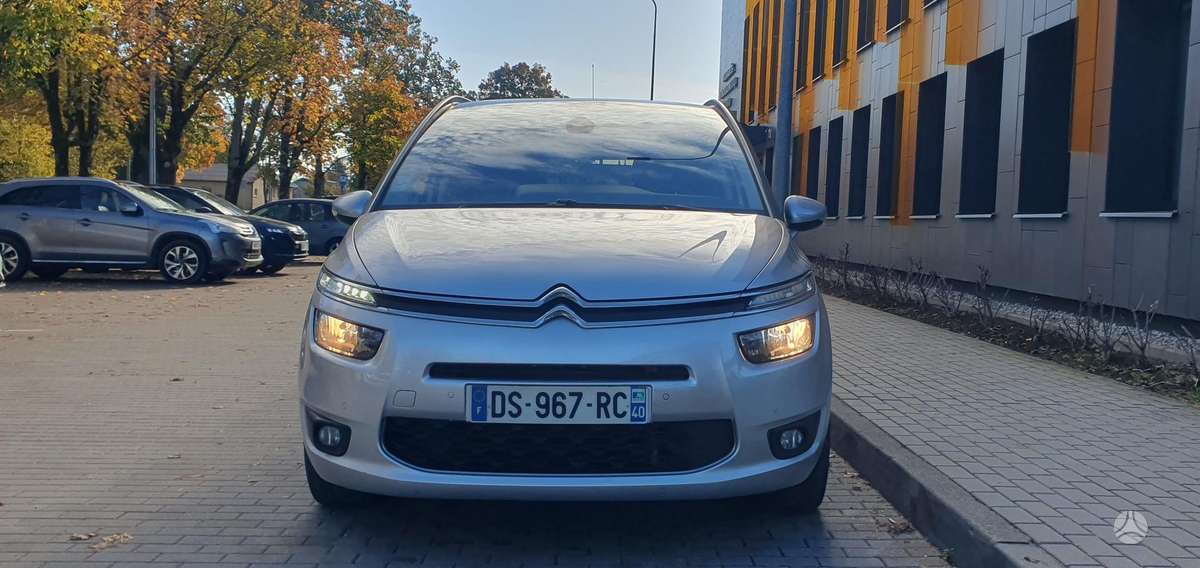 Citroen Grand 2015 — rear view
