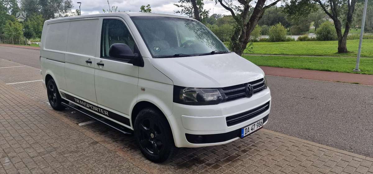Volkswagen Transporter 2012 — photo 6