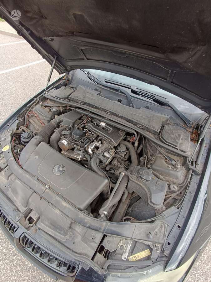 BMW 320 2007 — photo 12