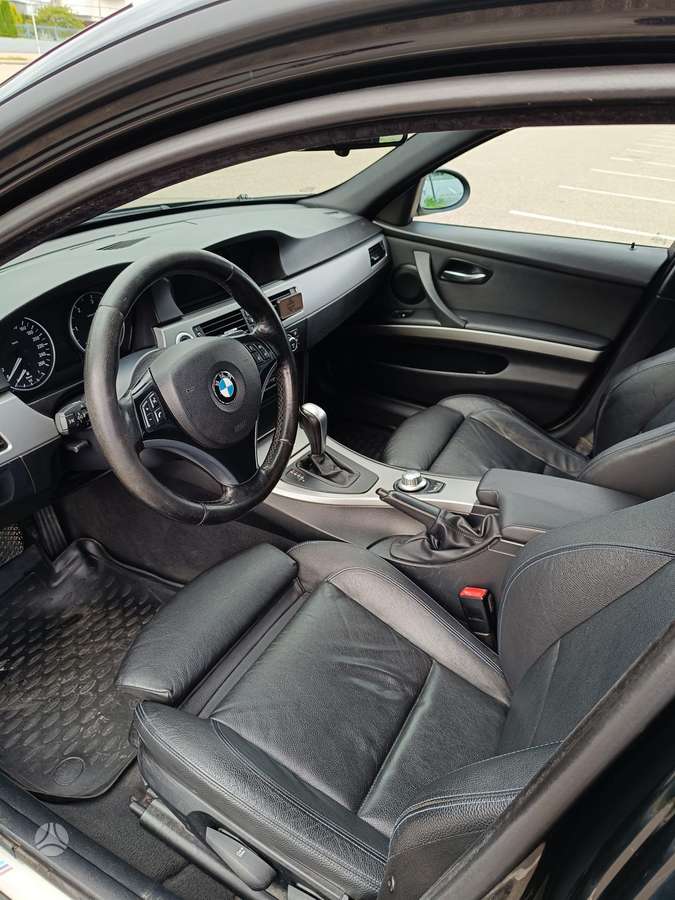 BMW 320 2007 — photo 9