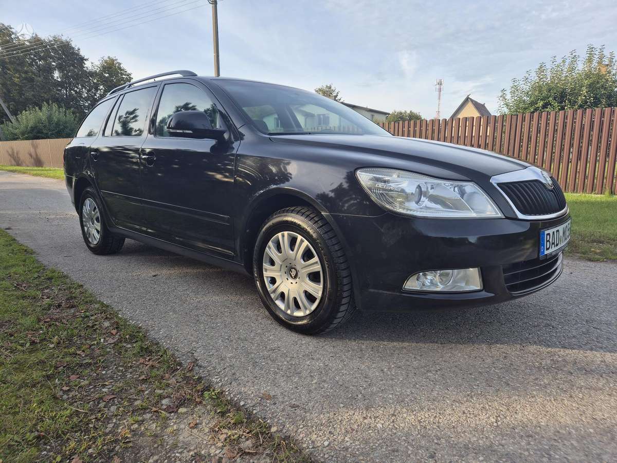 Skoda Octavia 2011 — photo 10