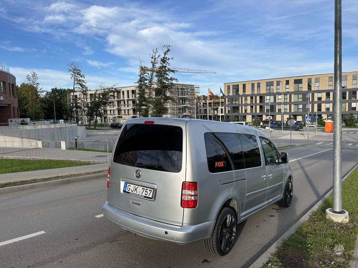 Volkswagen Caddy 2011 — interior