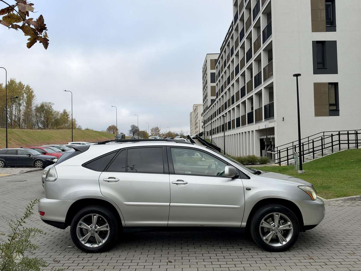 Lexus RX 2006 — двигун 3300 cm³, 271 HP (199kW)