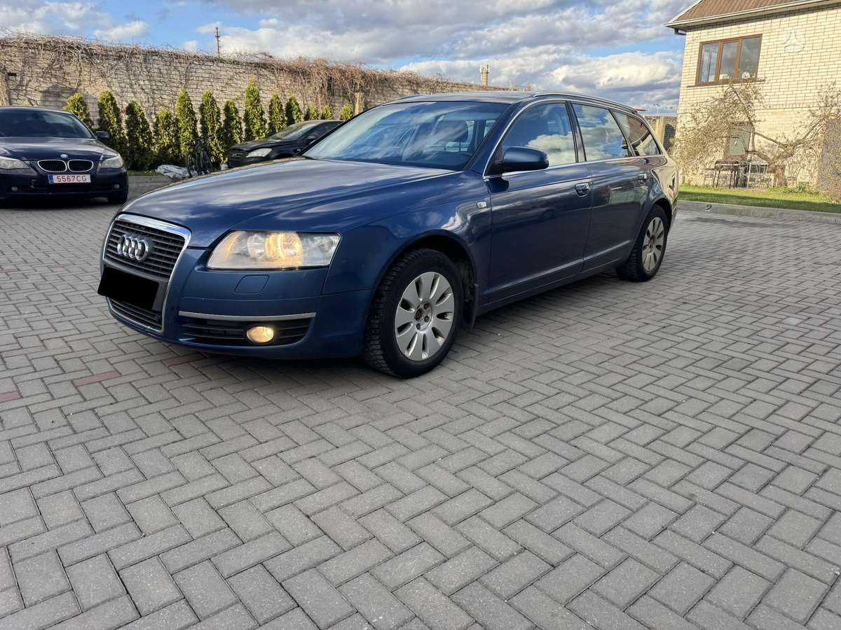 Audi A6 2006 — вигляд ззаду
