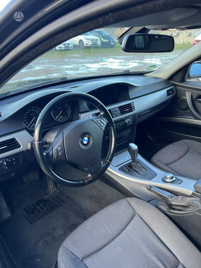 BMW 320 2008 — photo 5
