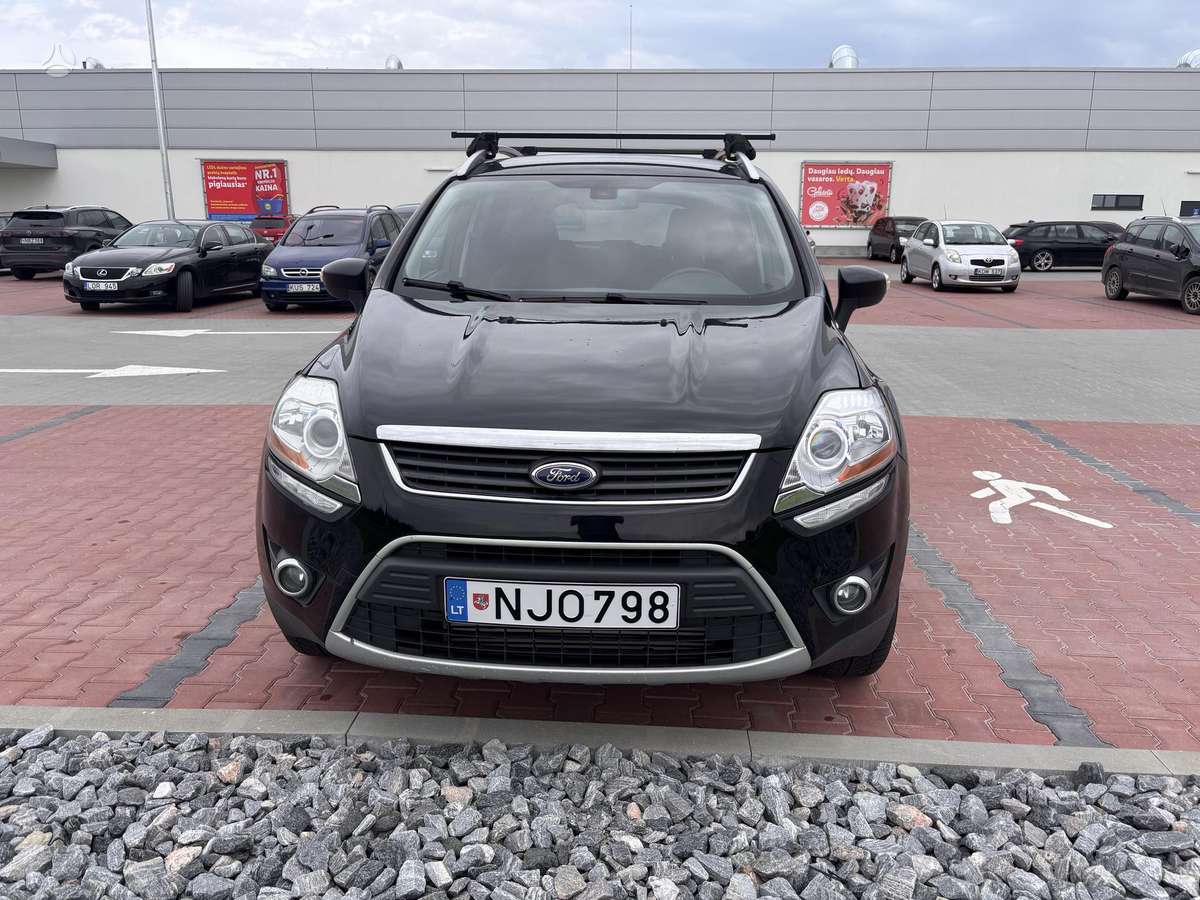 Ford Kuga 2012 — rear view