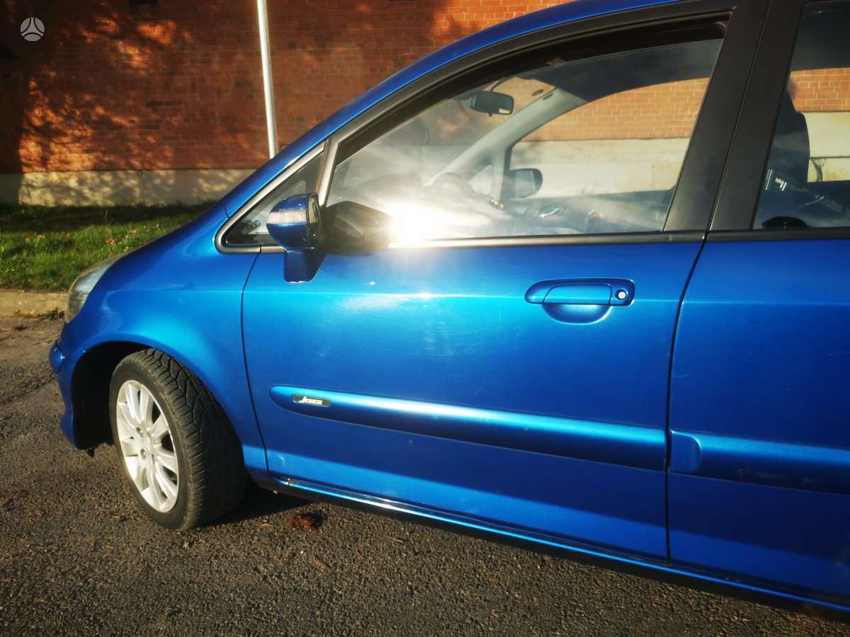 Honda Jazz 2005 — photo 16