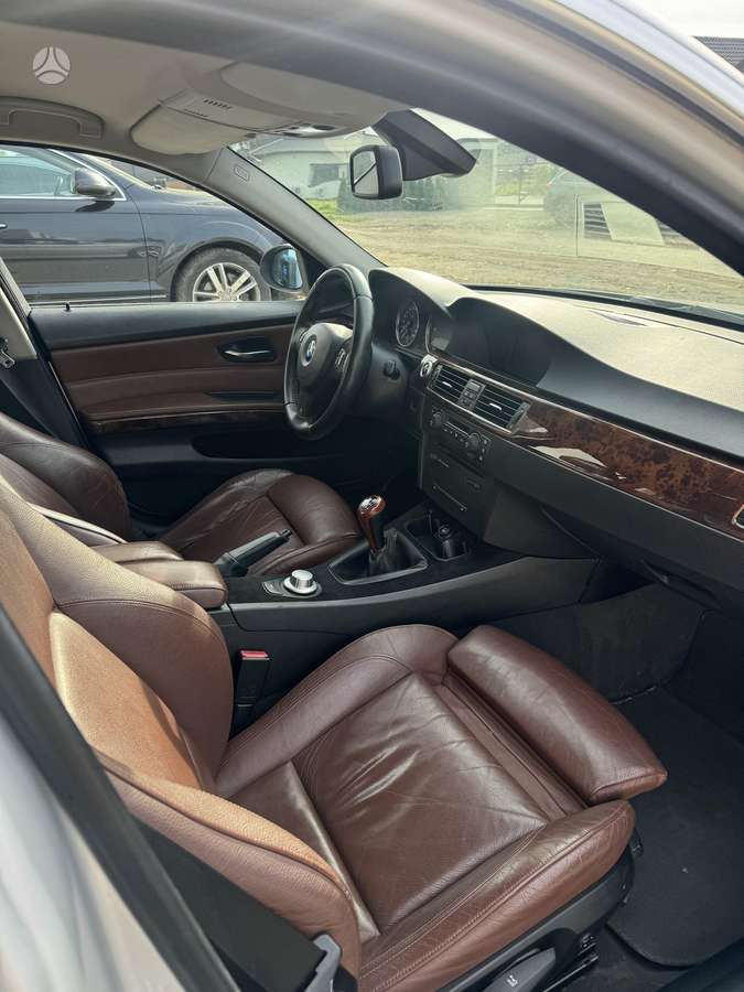 BMW 330 2006 — photo 7