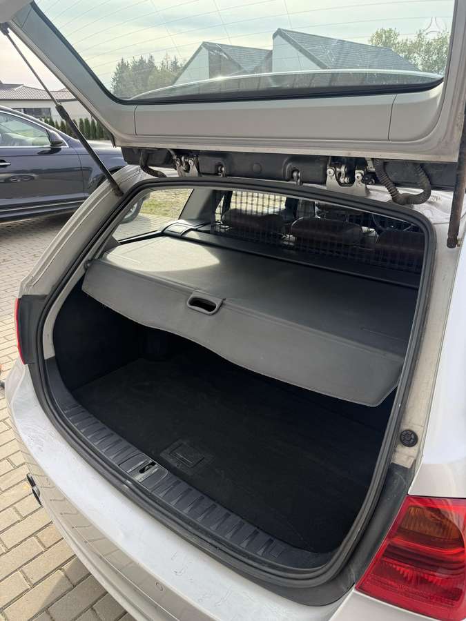 BMW 330 2006 — photo 8