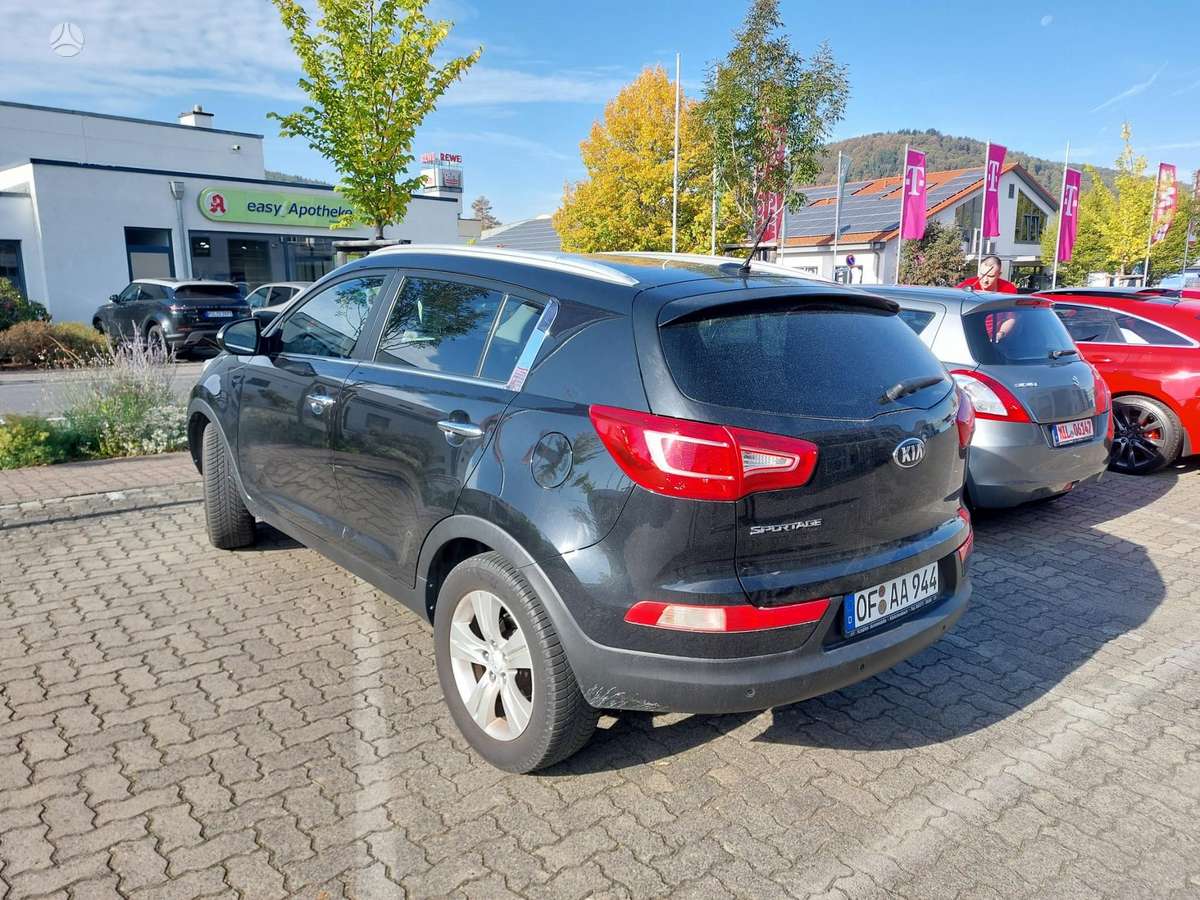 Kia Sportage 2013 — interior
