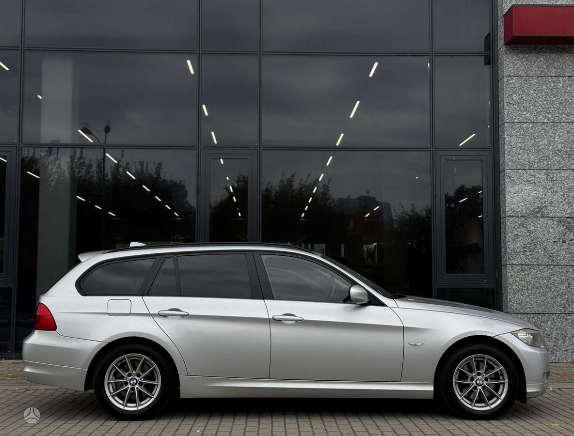 BMW 320 2012 — photo 5