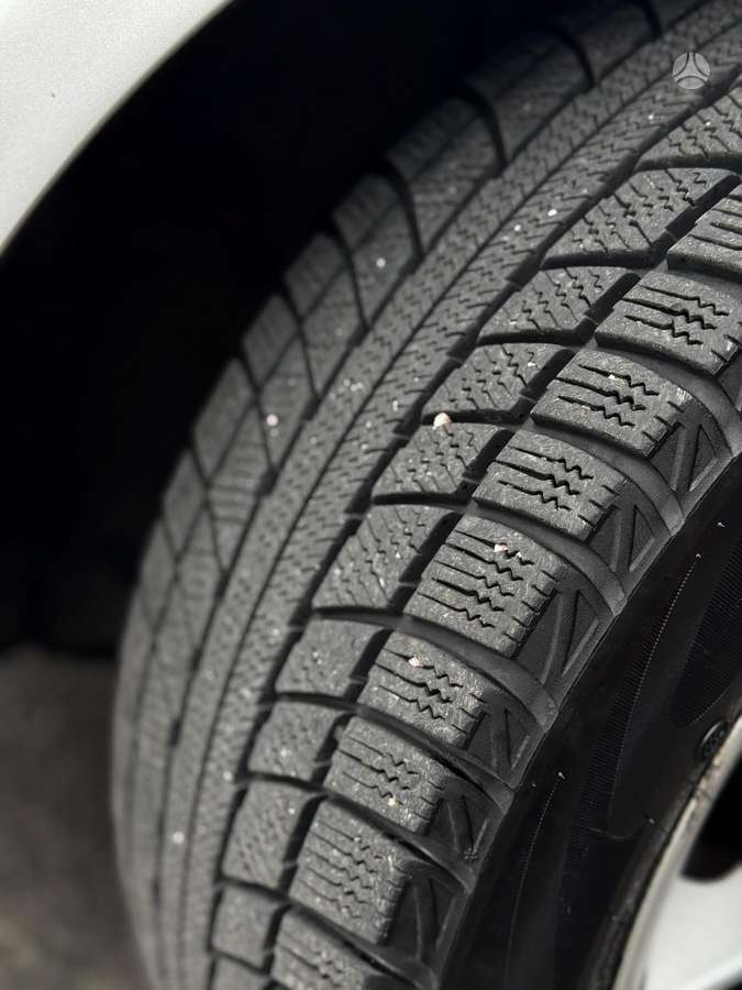 BMW 320 2012 — photo 6