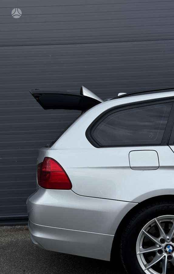 BMW 320 2012 — photo 7