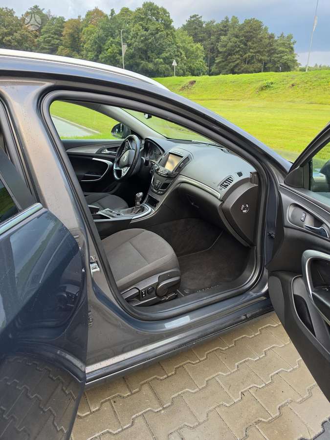 Opel Insignia 2015 — photo 11