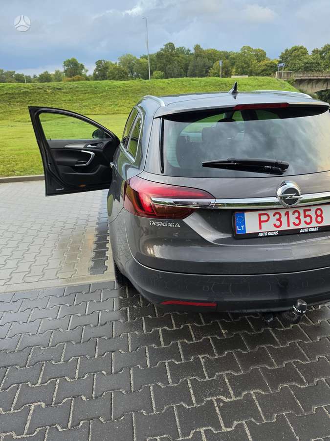 Opel Insignia 2015 — photo 18