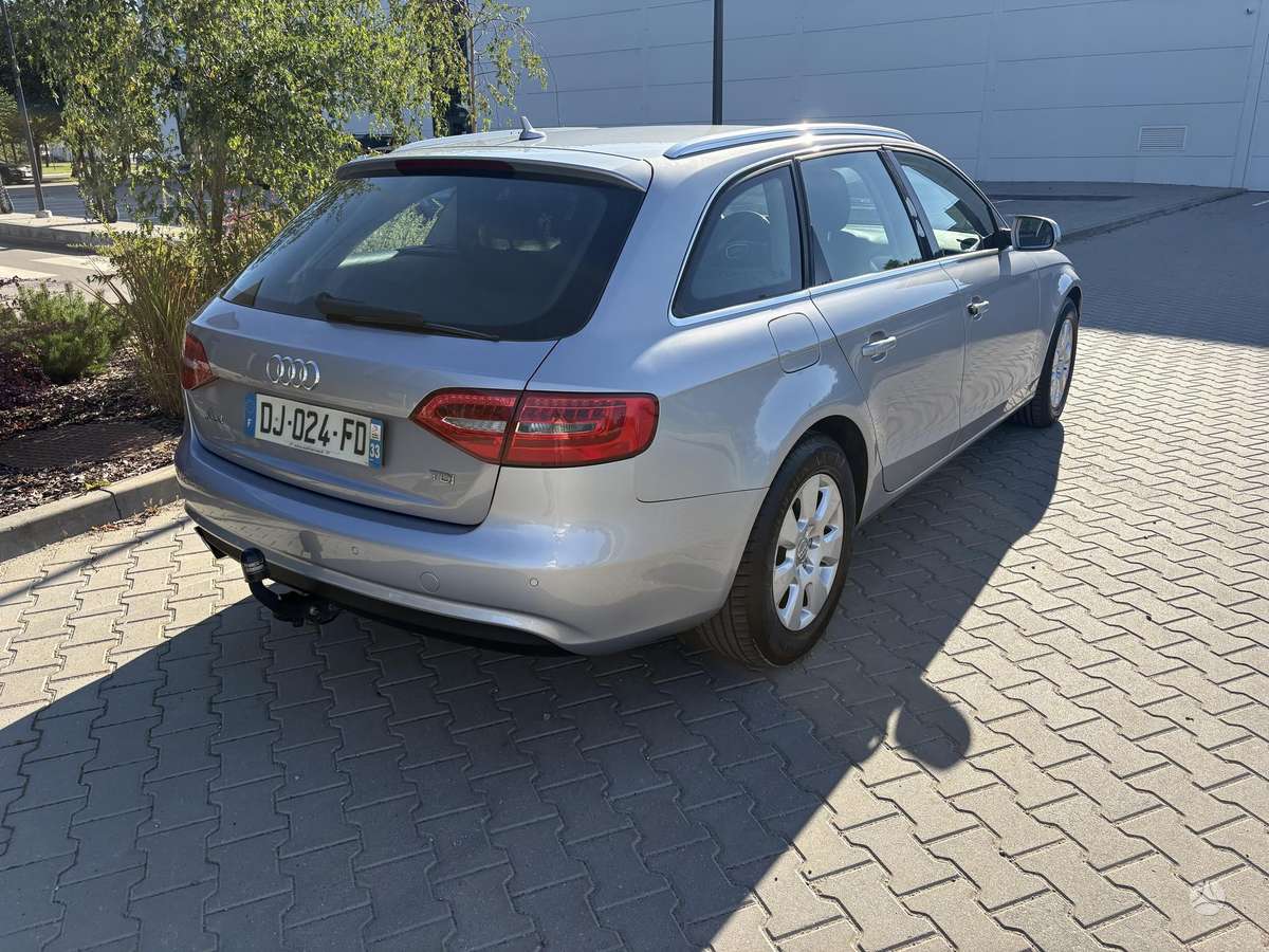 Audi A4 2015 — engine 1968 cm³, 150 HP (110kW)