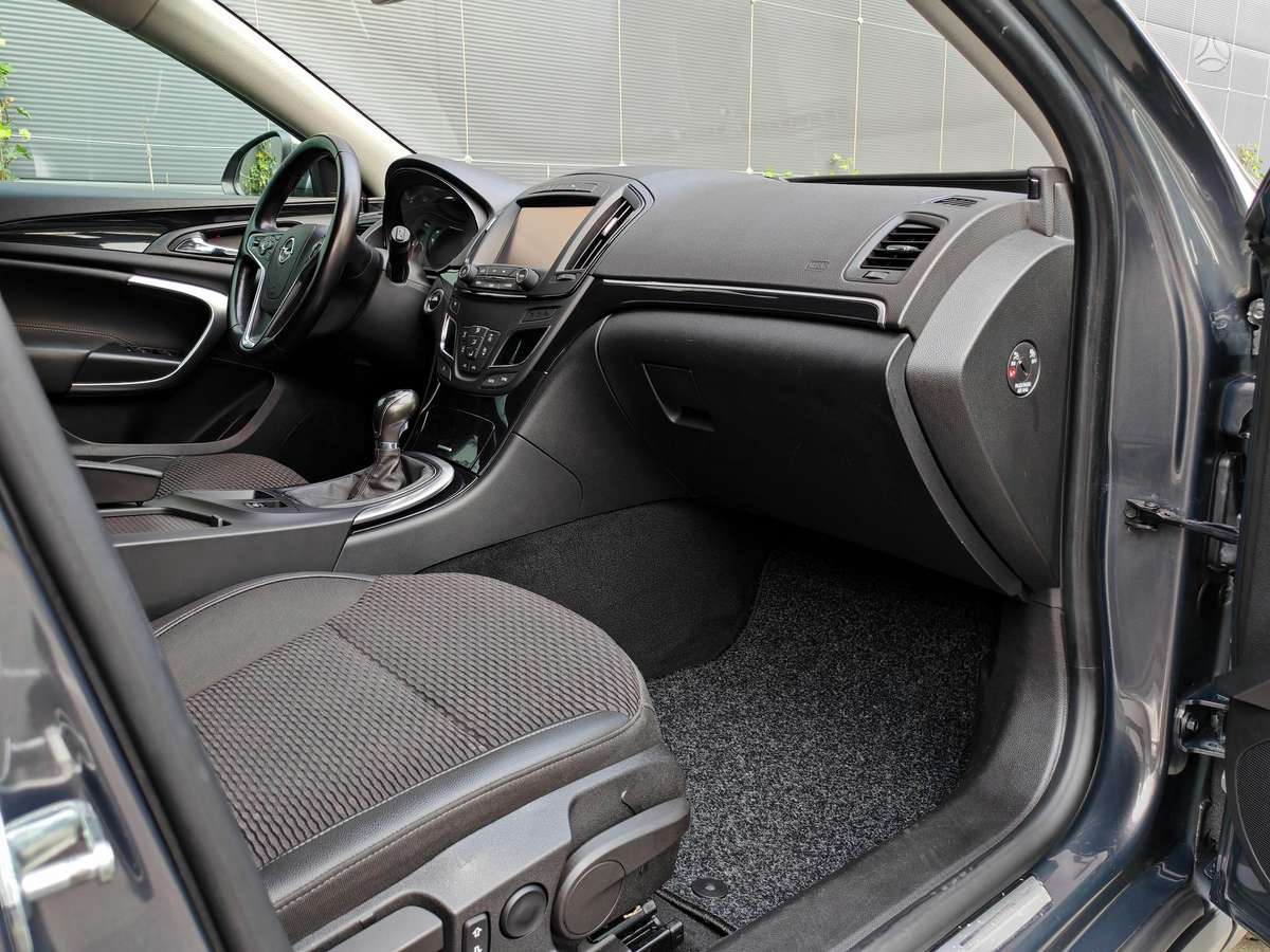 Opel Insignia 2015 — photo 20