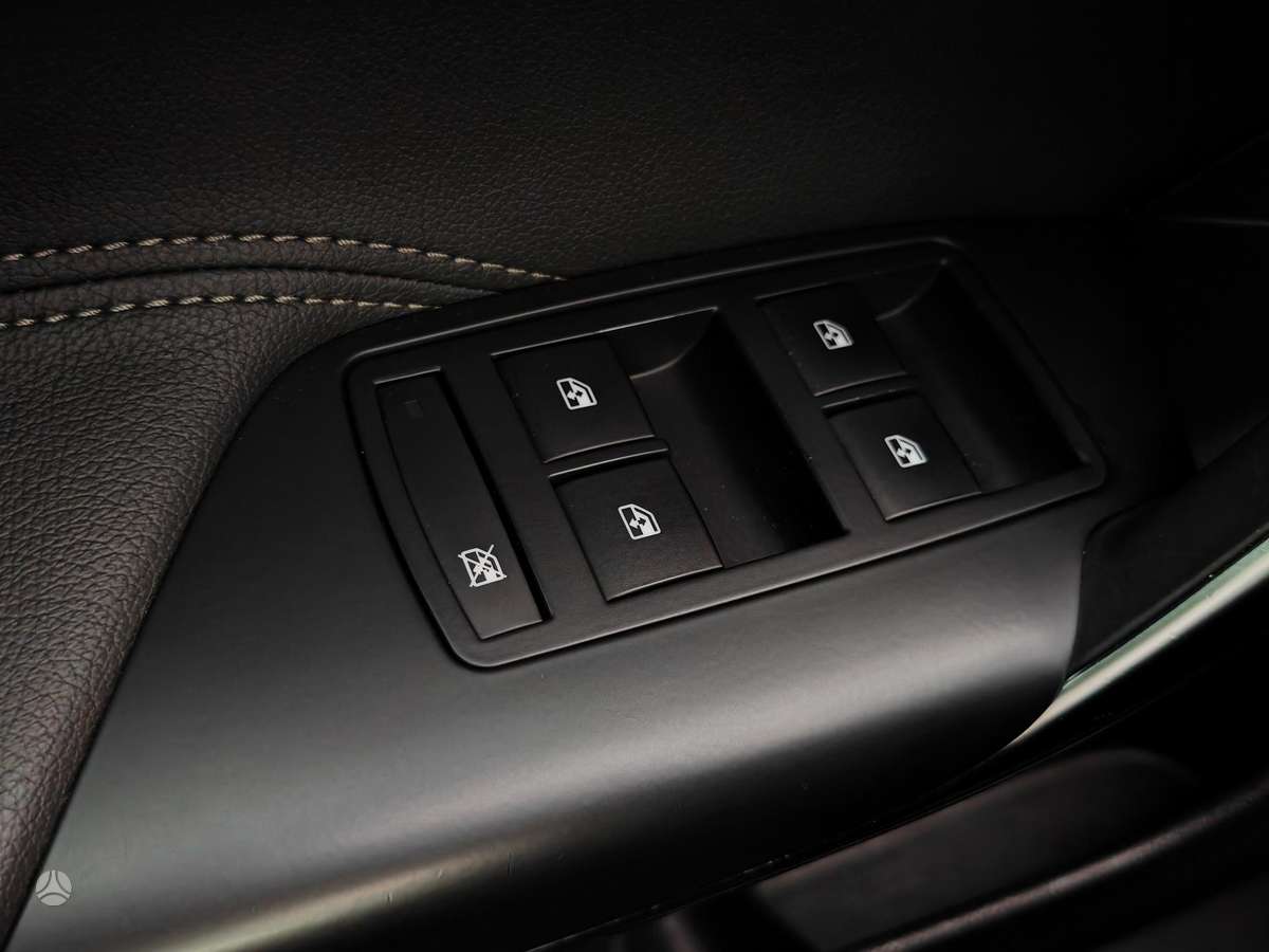 Opel Insignia 2015 — photo 25
