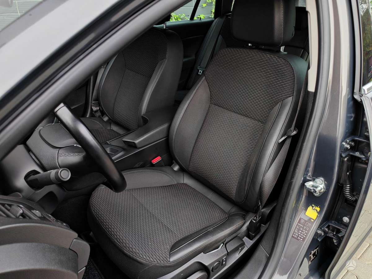 Opel Insignia 2015 — photo 28