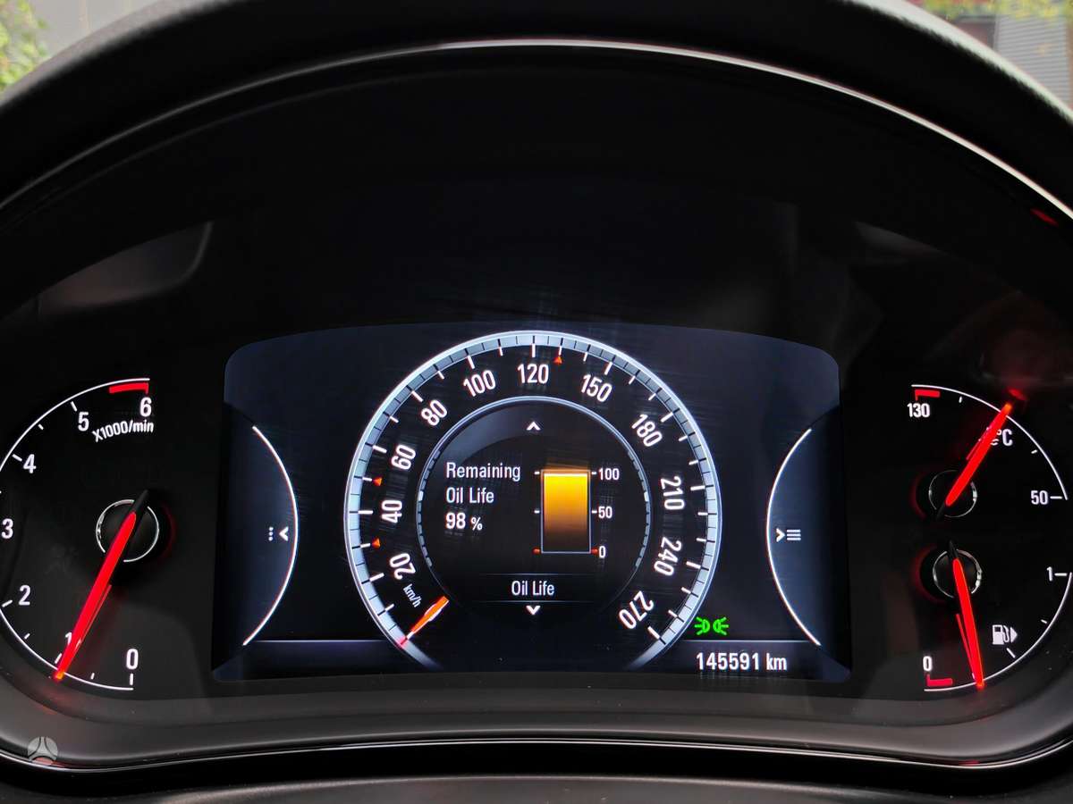 Opel Insignia 2015 — photo 42