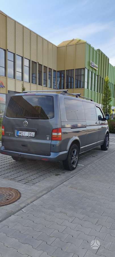 Volkswagen Caravelle 2009 — photo 12