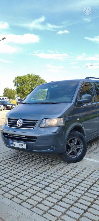 Volkswagen Caravelle 2009 — photo 8