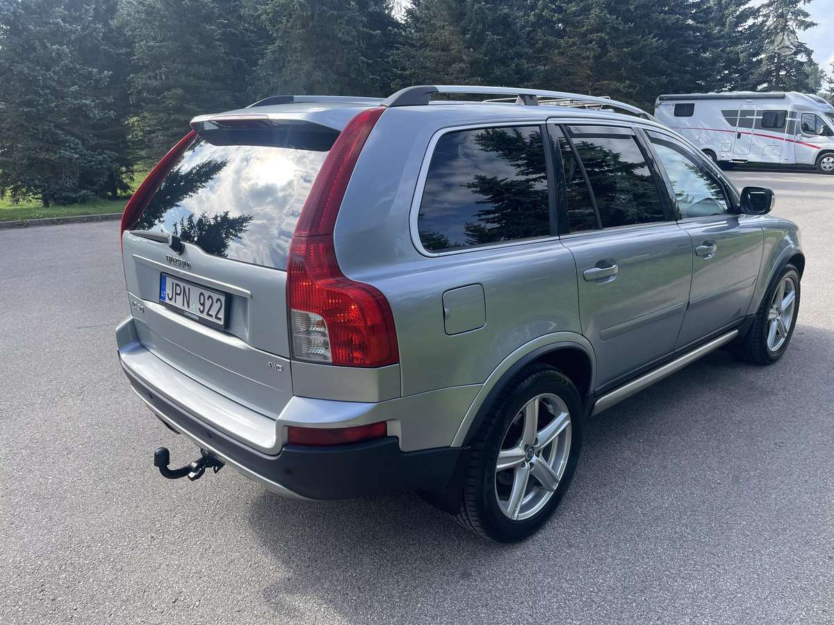 Volvo XC90 2007 — двигун 2400 cm³, 185 HP (136kW)