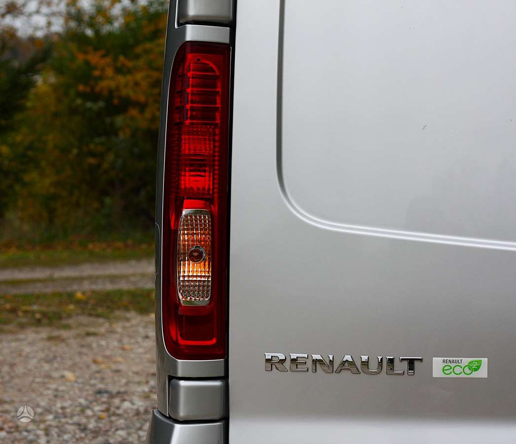 Renault Trafic 2011 — фото 9