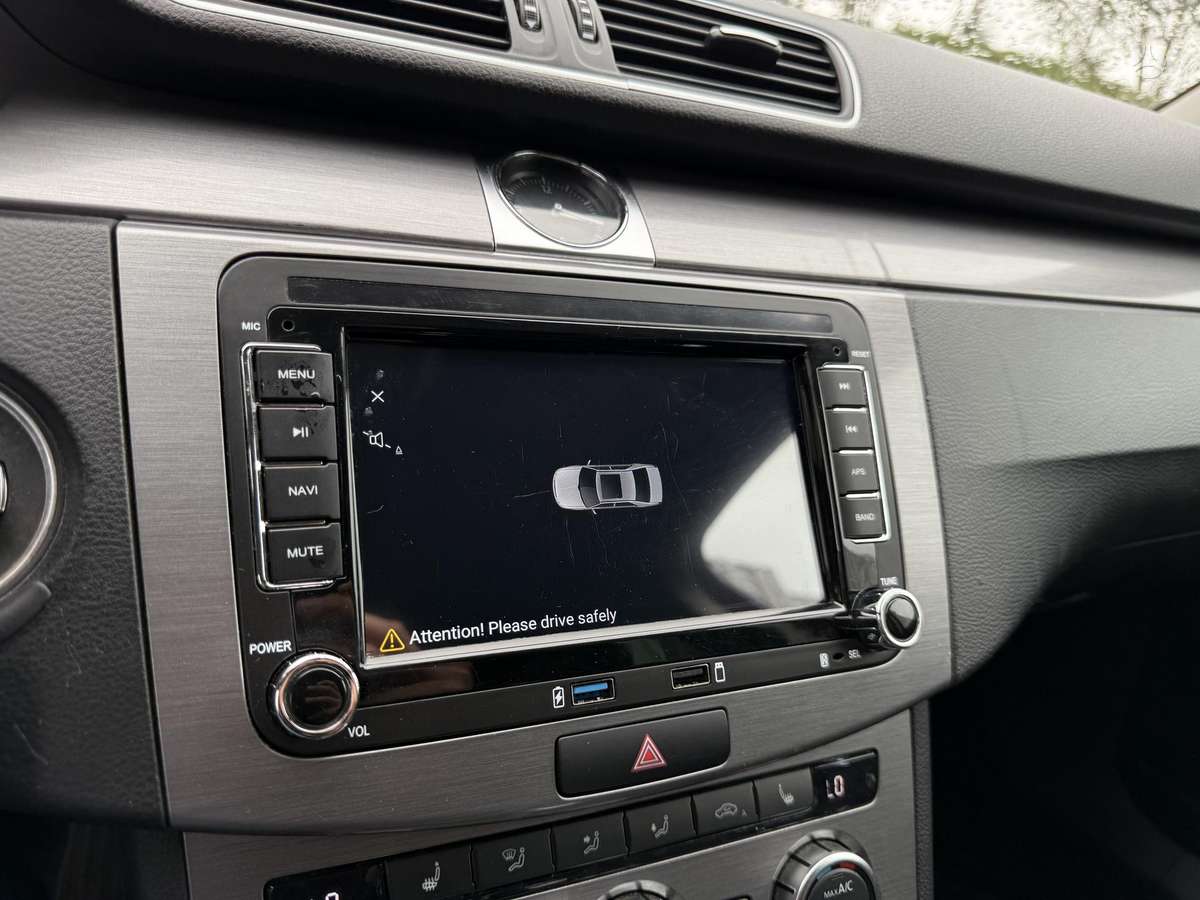 Volkswagen Passat 2014 — photo 12