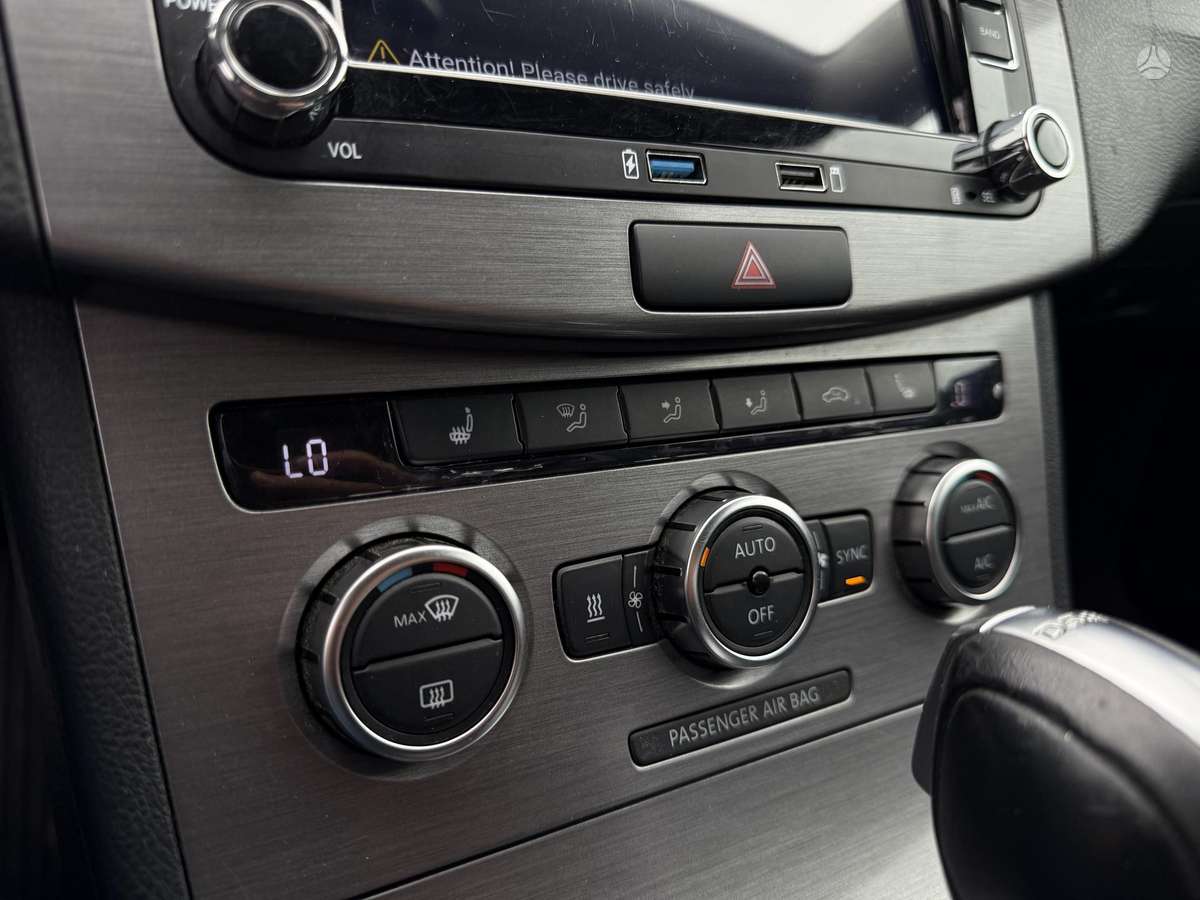 Volkswagen Passat 2014 — photo 13