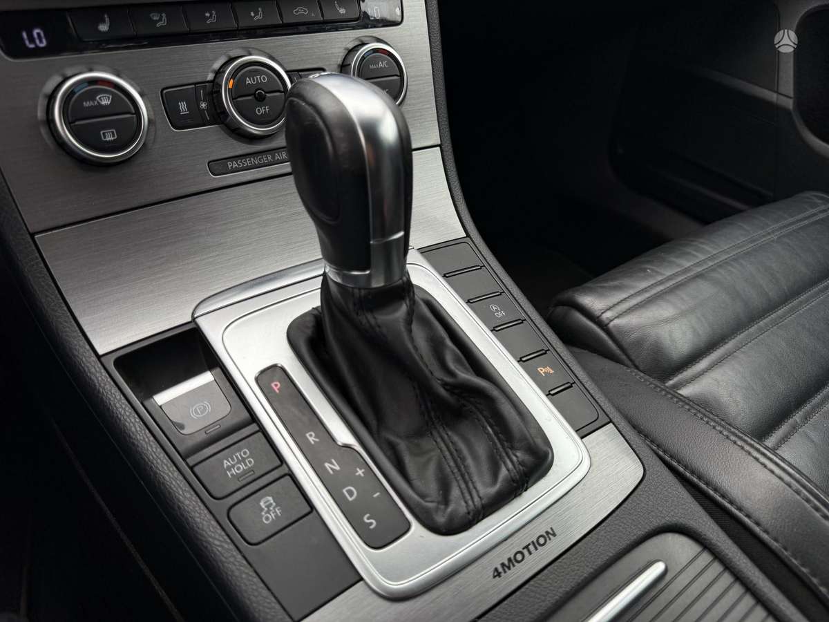 Volkswagen Passat 2014 — photo 14