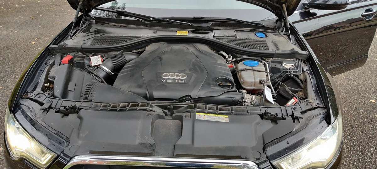 Audi A6 2012 — photo 11
