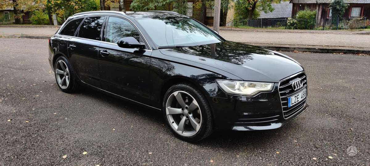 Audi A6 2012 — interior