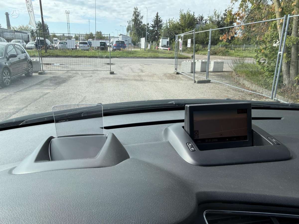 Peugeot 5008 2011 — photo 12