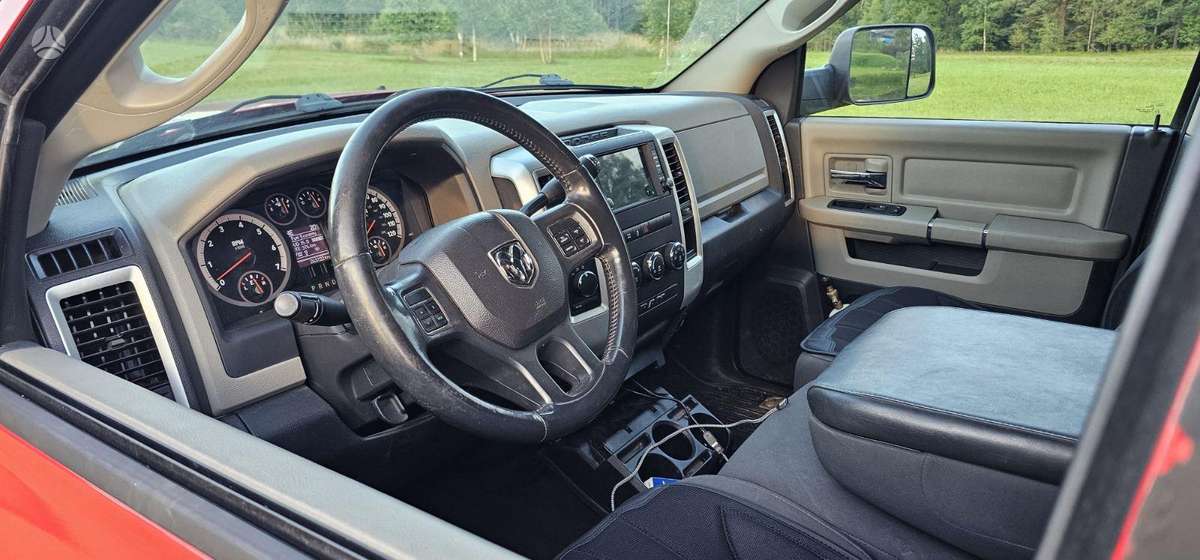 Dodge Ram 2012 — photo 10