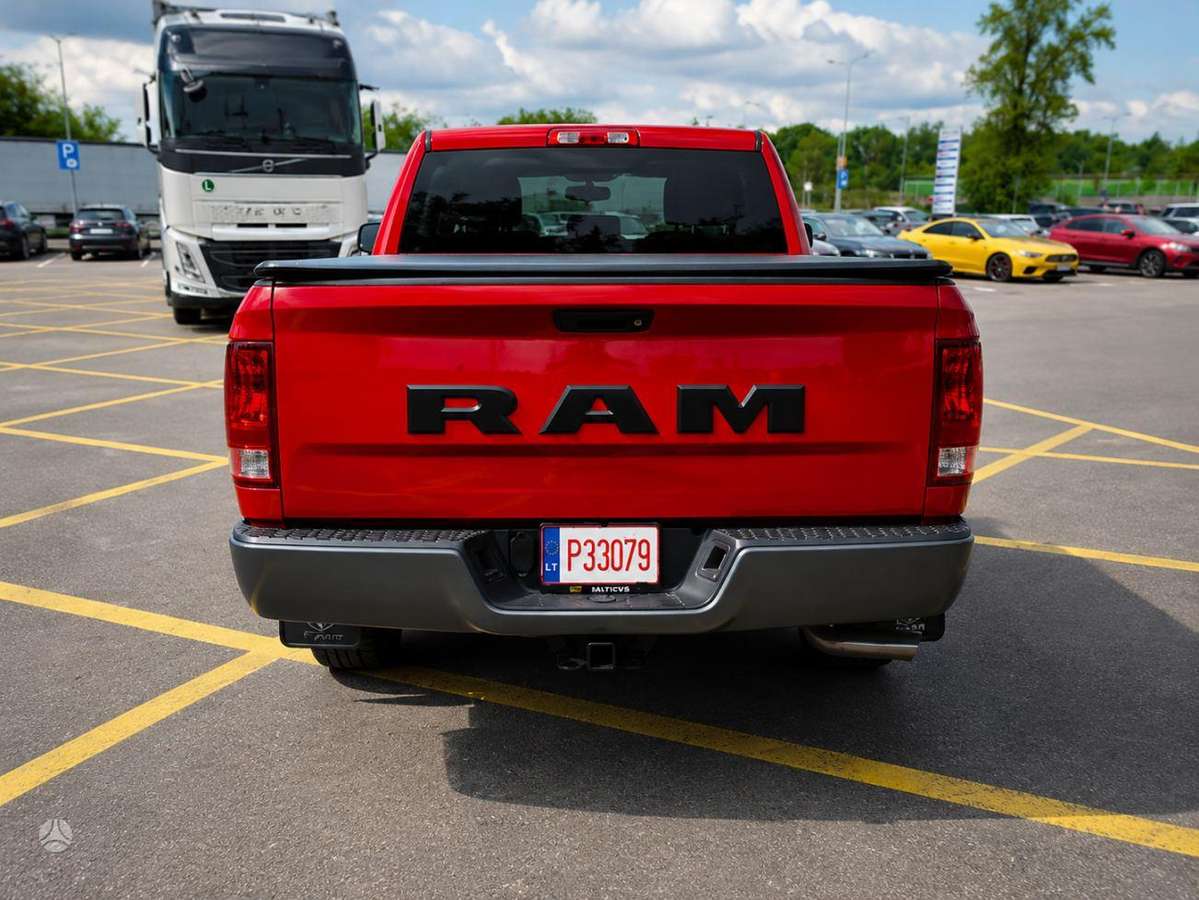 Dodge Ram 2012 — engine 5700 cm³, 396 HP (291kW)