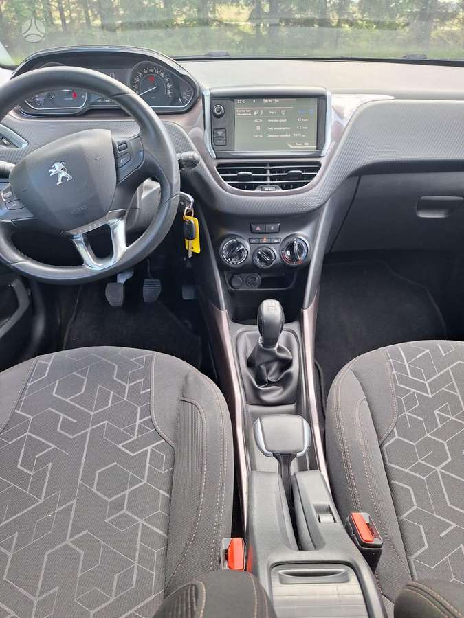 Peugeot 2008 2013 — photo 6