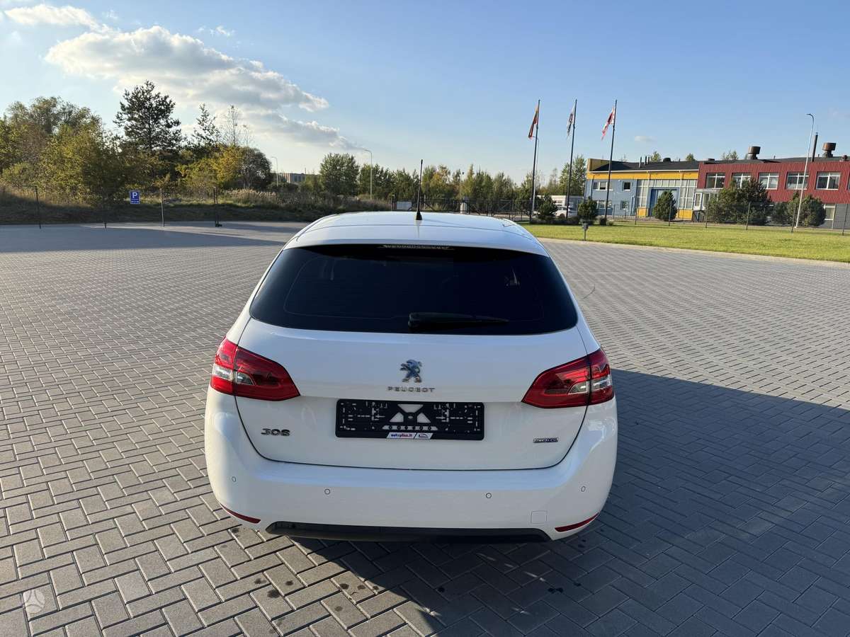 Peugeot 308 2015 — photo 6