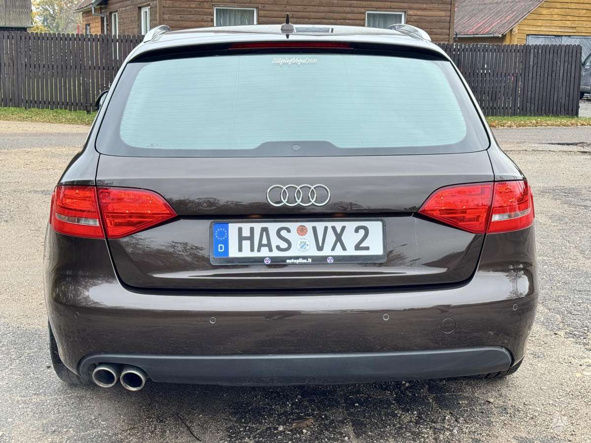 Audi A4 2009 — engine 1968 cm³, 143 HP (105kW)