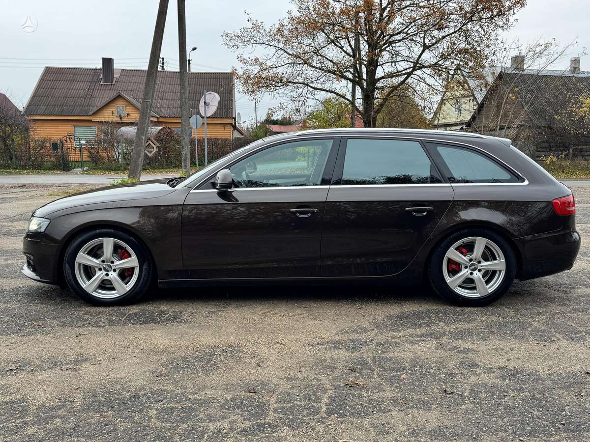 Audi A4 2009 — photo 6