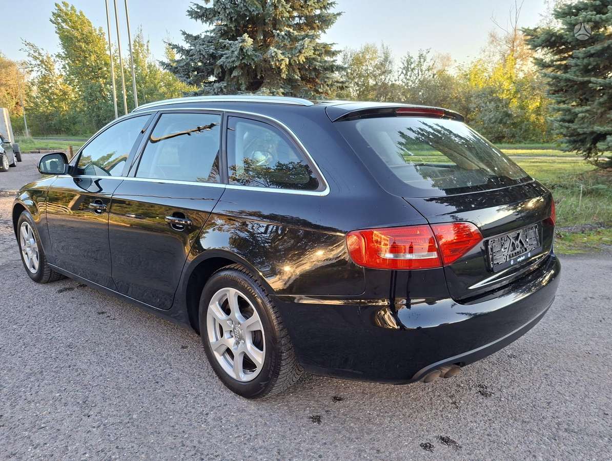 Audi A4 2008 — interior