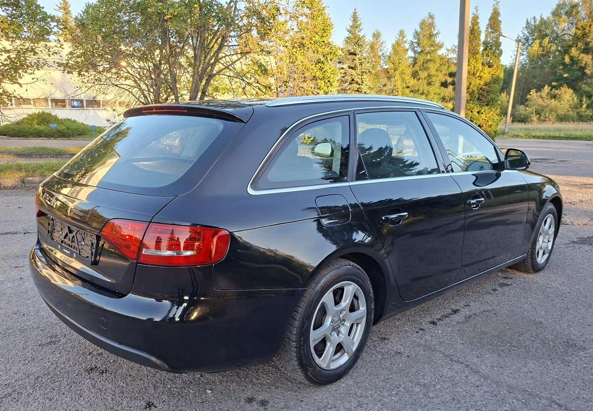 Audi A4 2008 — engine 1968 cm³, 143 HP (105kW)