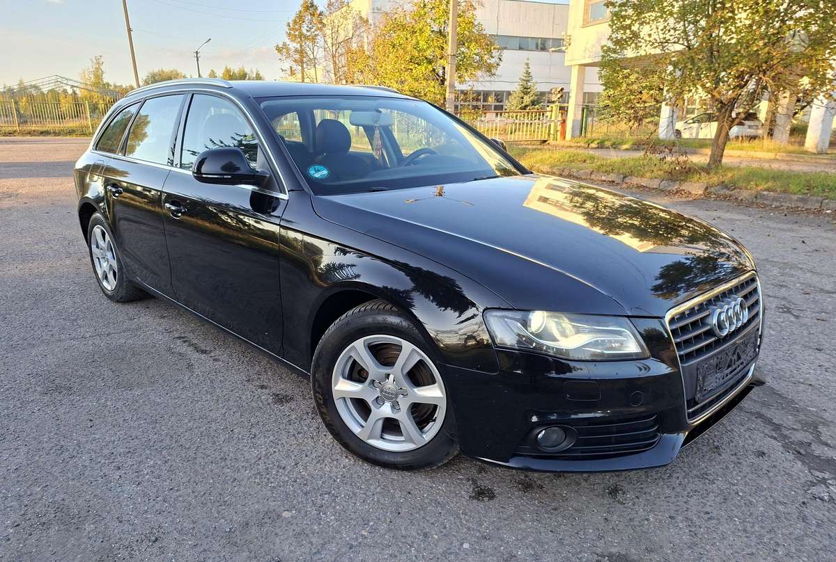 Audi A4 2008 — photo 6